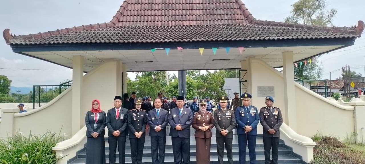 WhatsApp Image 2025 11 10 at 11.01.00 AM