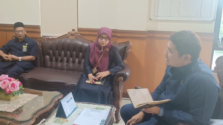 rapat hakim 2